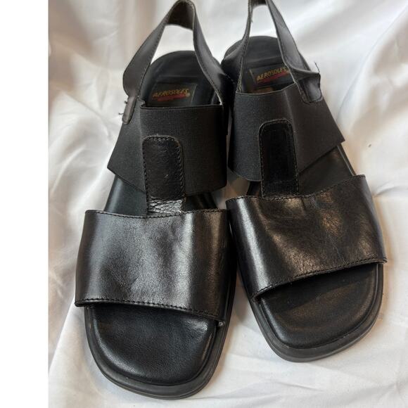 Aerosoles Black Sandals Size 7.5B - Picture 1 of 7